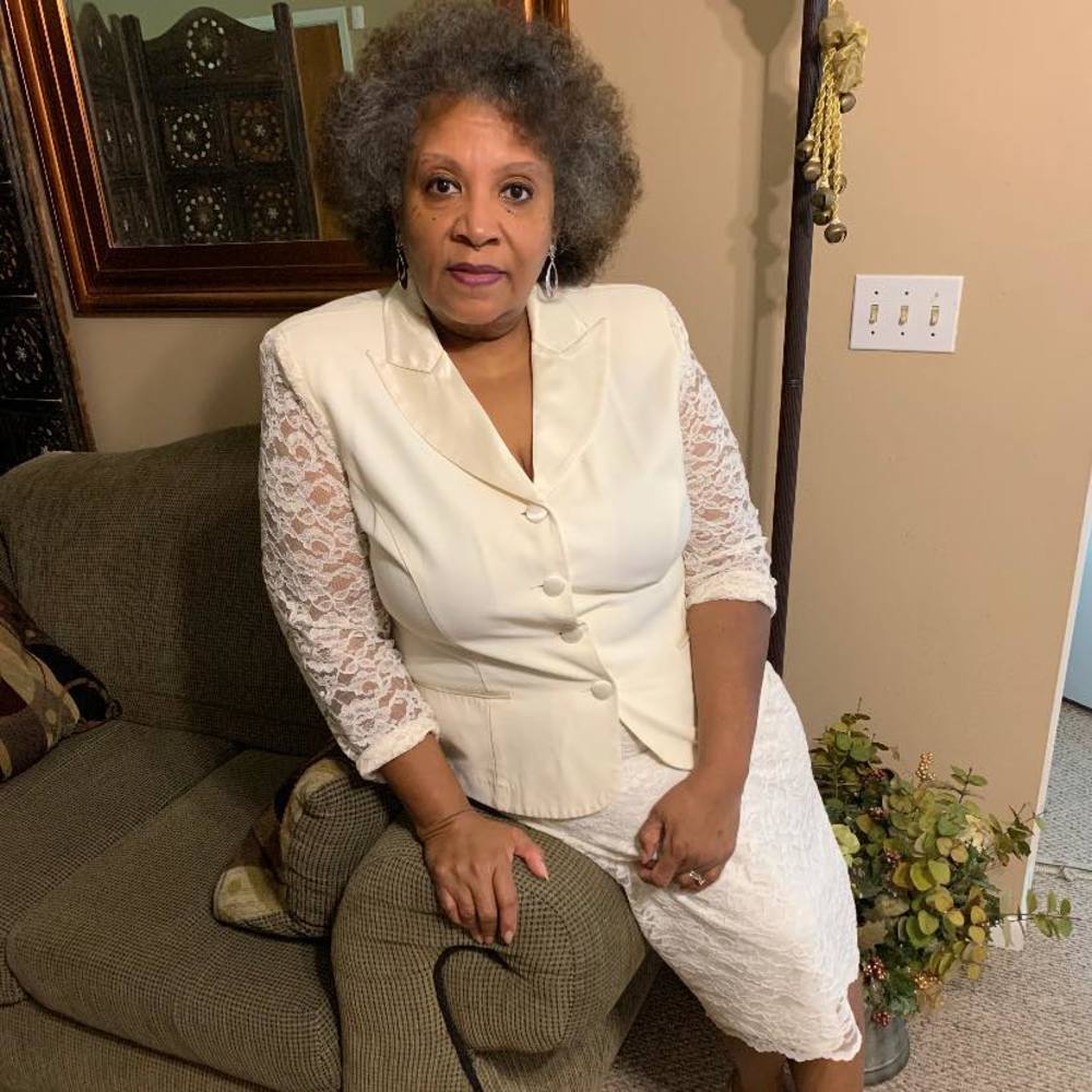 Meet your Posher, Claudette